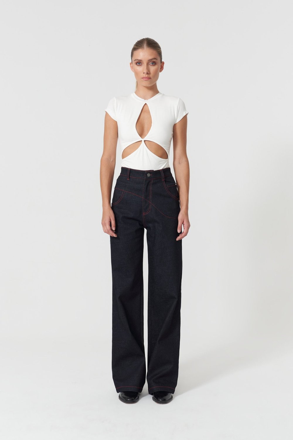 Cutout Detailed White Basic T-Shirt